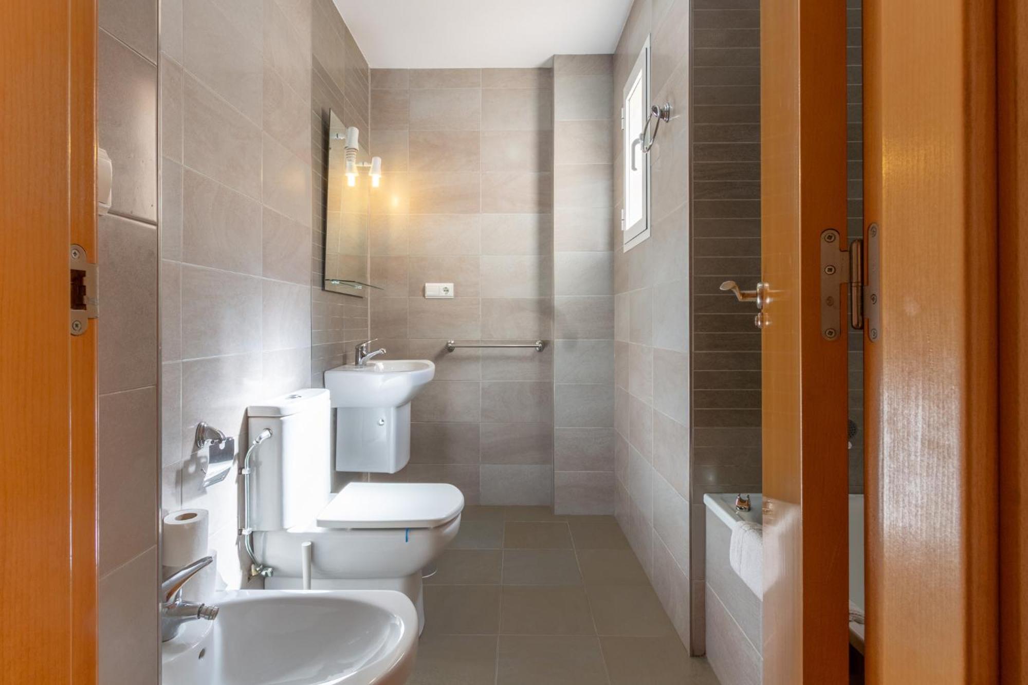 Apartamento Cerca Del Mar Y Aeropuerto 阿利坎特 外观 照片